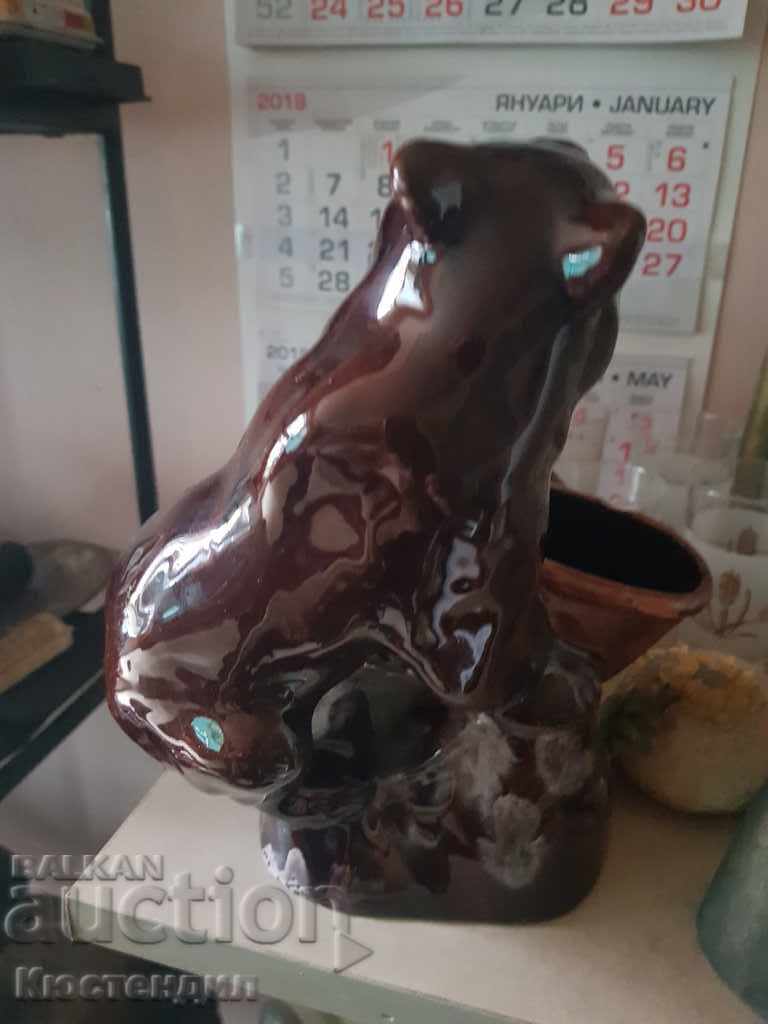 Auction CERAMIC FIGURE Auction CERAMIC FIGURE