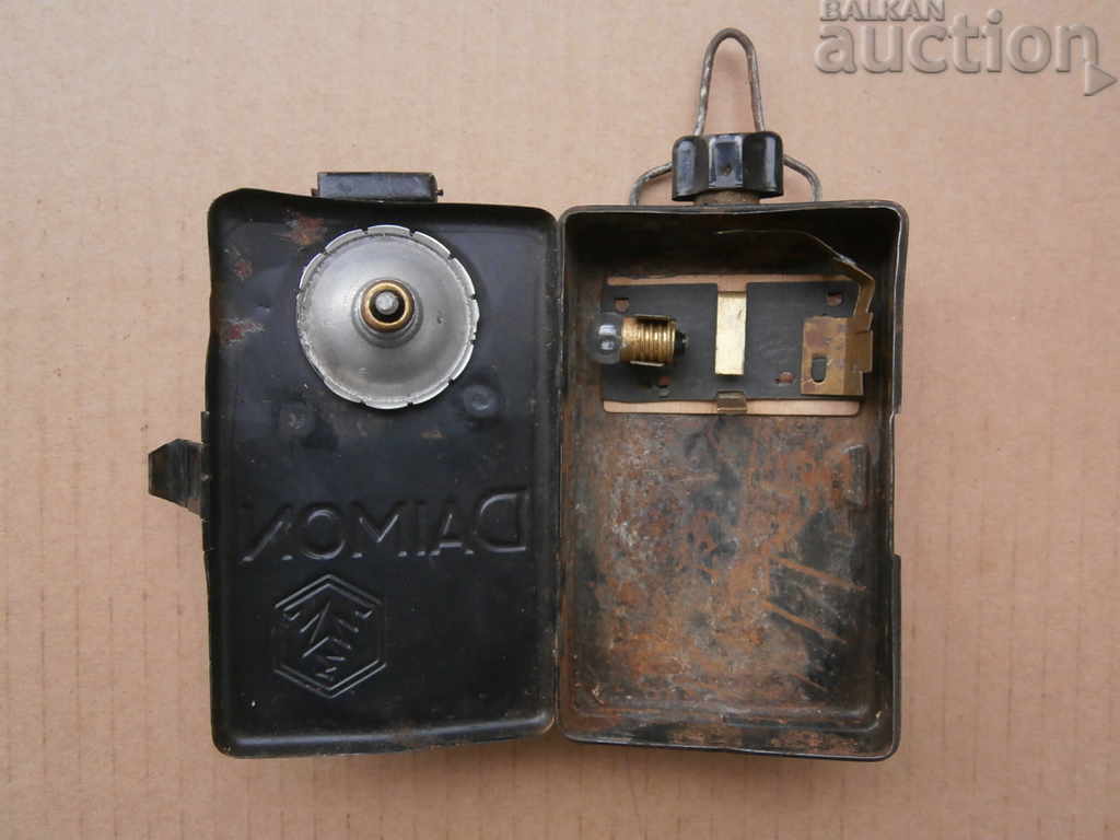 Old flashlight DAIMON lamp spotlight Vermakht WW2 - 6 Old flashlight DAIMON lamp spotlight Vermakht WW2 - 6