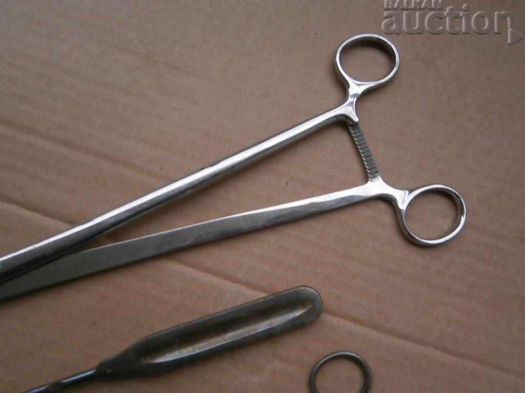 Delivery of Vintage Medical Instruments Delivery of Vintage Medical Instruments