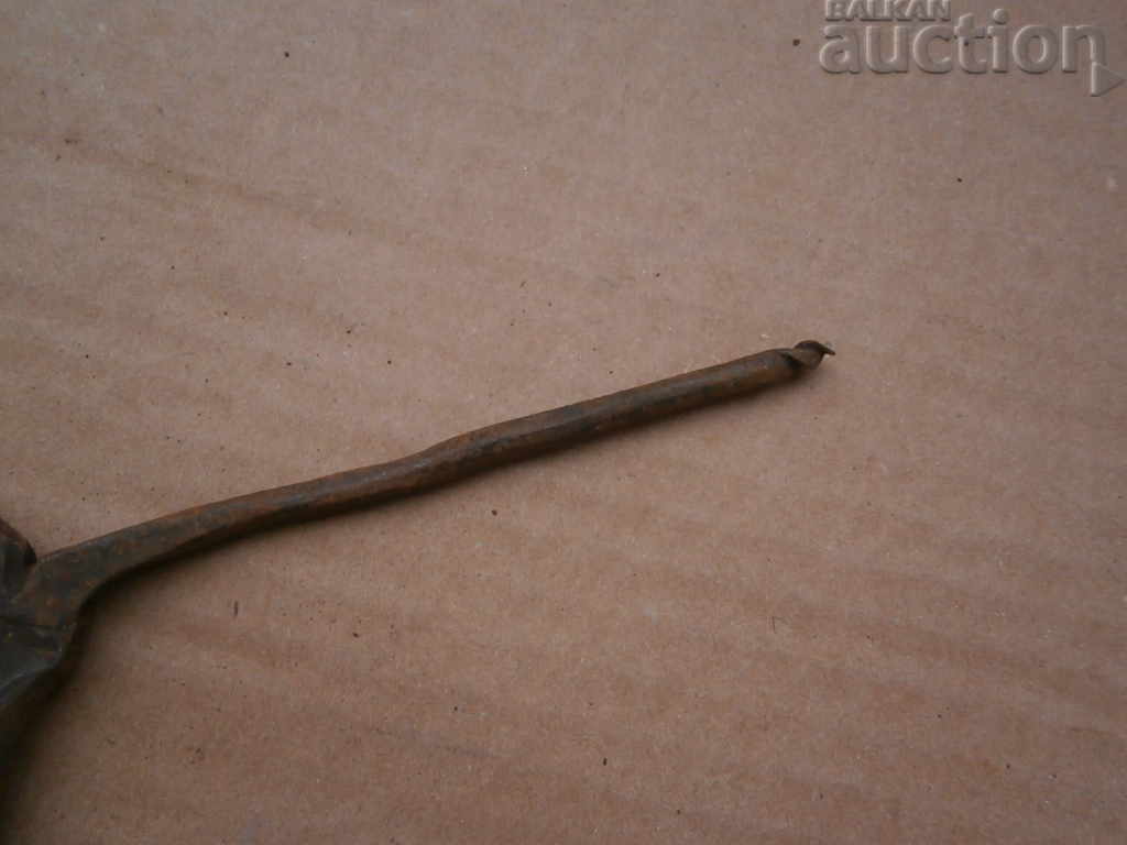 Delivery of an old forged drill bit