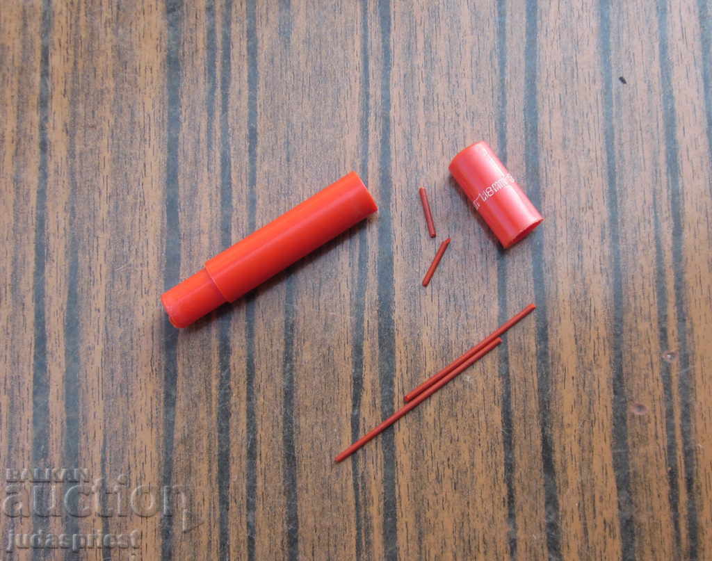 Pelikan pelikan old bakelite pencil case with graffiti - 5 Pelikan pelikan old bakelite pencil case with graffiti - 5