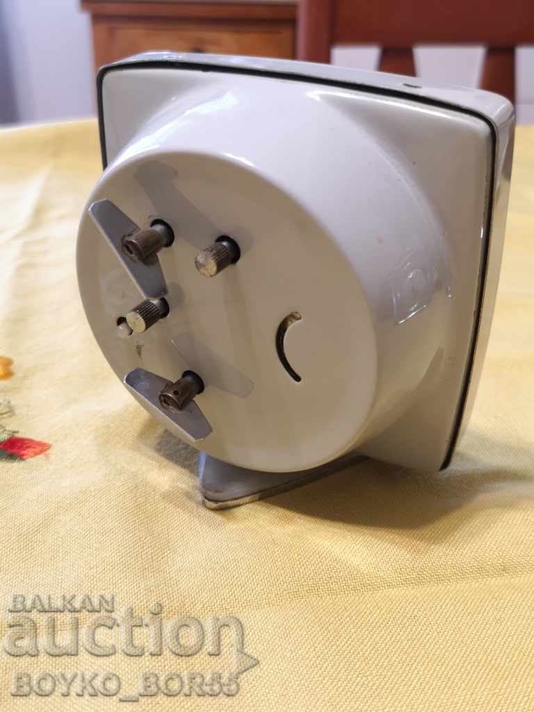 Antique Collectible Alarm Clock 60s of the 20th century with price 35.00 BGN | € 17.90 Antique Collectible Alarm Clock 60s of the 20th century with price 35.00 BGN | € 17.90