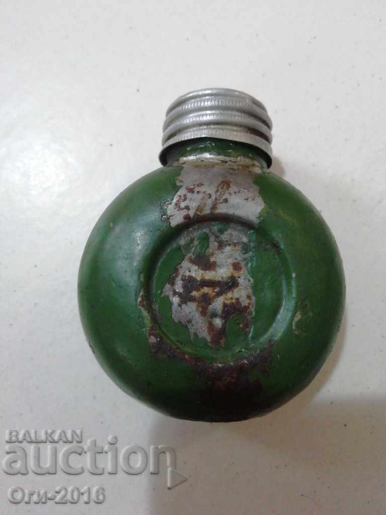 Παλιά στρατιωτική Maslenka. Gressorka από την Soc με τιμή 4.00 BGN | € 2.05 Παλιά στρατιωτική Maslenka. Gressorka από την Soc με τιμή 4.00 BGN | € 2.05