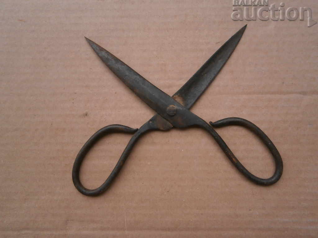 Auction forged primitive scissors scissors Auction forged primitive scissors scissors