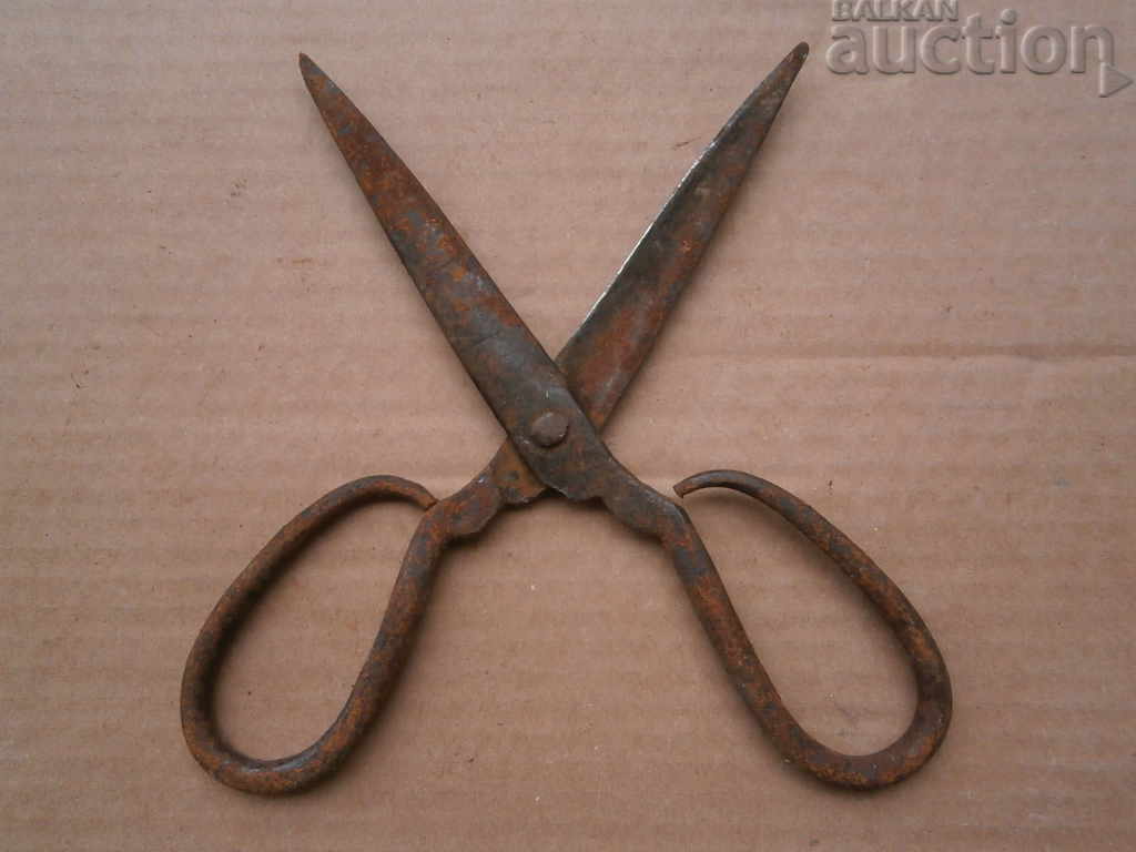 forged primitive scissors scissors with price 25.00 BGN | € 12.78