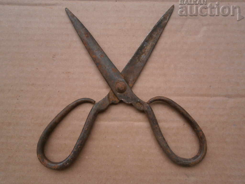 Auction  forged primitive scissors scissors
