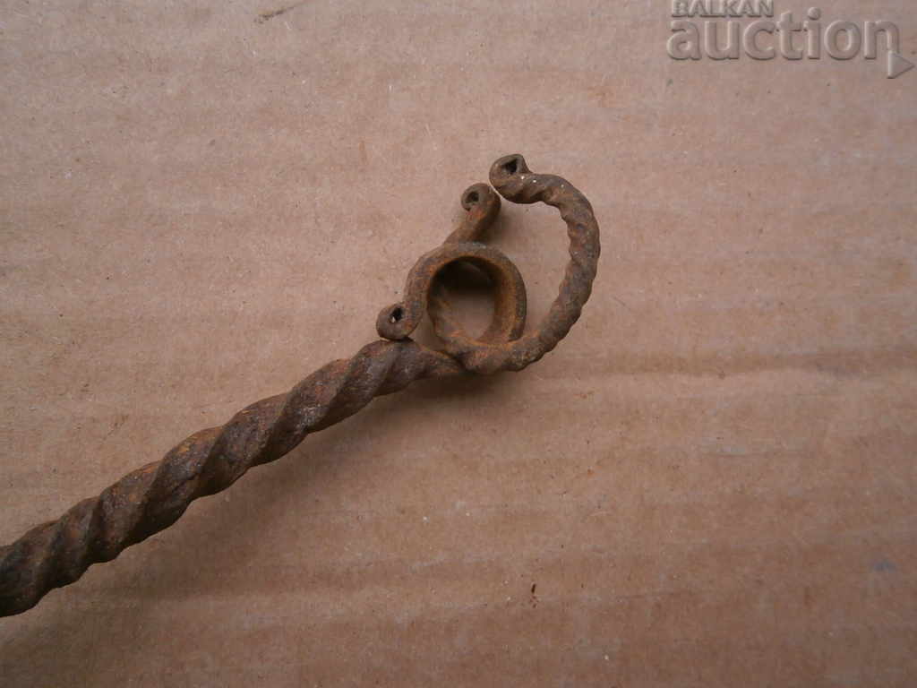 Auction old manual forged coat of arms Auction old manual forged coat of arms