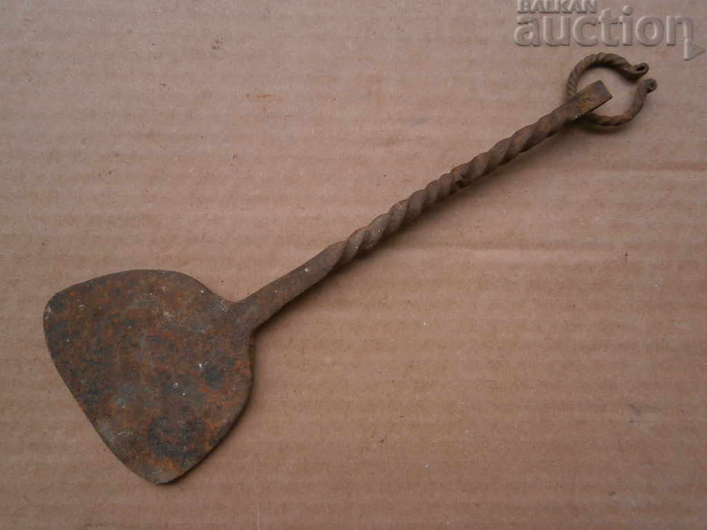 Delivery of old manual forged coat of arms Delivery of old manual forged coat of arms