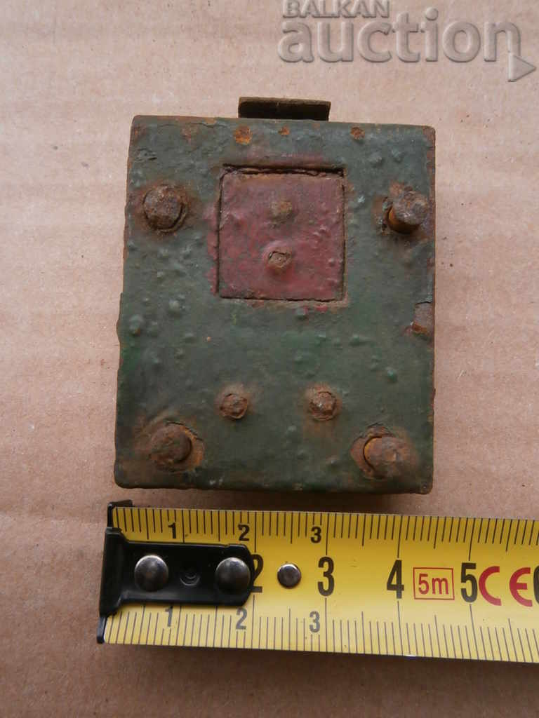 button from a wooden box for ammunition Schwarzlose MG08 WW1 WWI with price 25.00 BGN | € 12.78 button from a wooden box for ammunition Schwarzlose MG08 WW1 WWI with price 25.00 BGN | € 12.78