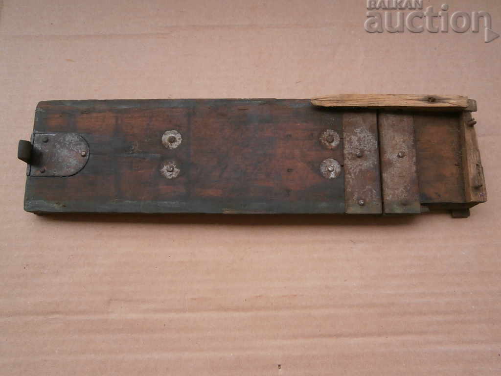 Delivery of cover from a wooden box for ammunition Schwarzlose MG08 WW1 WWI