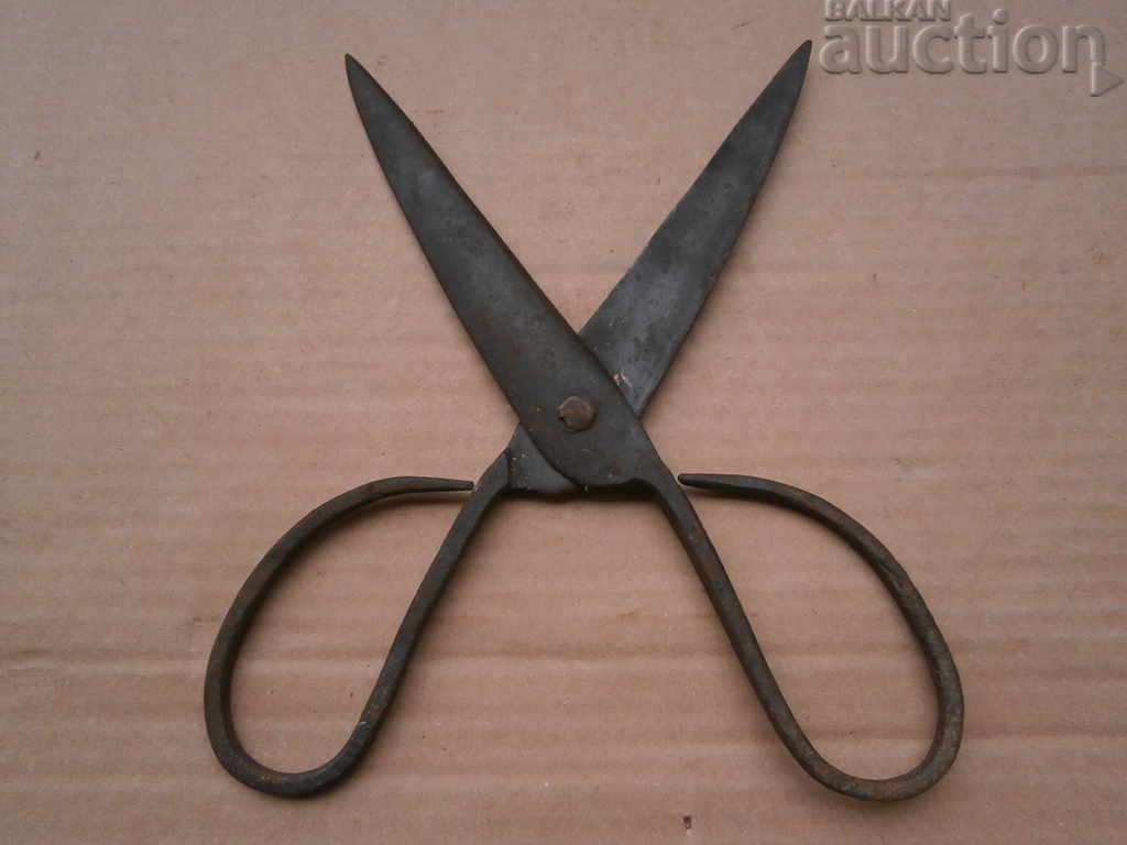 Auction forged primitive scissors scissors Auction forged primitive scissors scissors