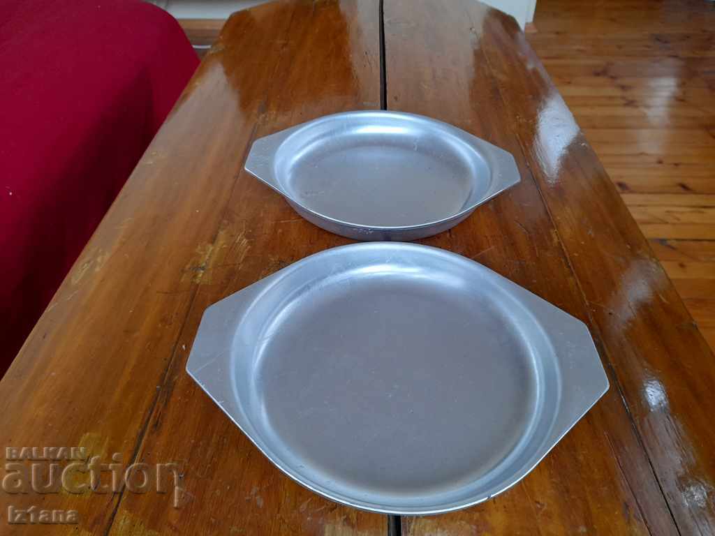 Old aluminum plate, plates, bowls Old aluminum plate, plates, bowls