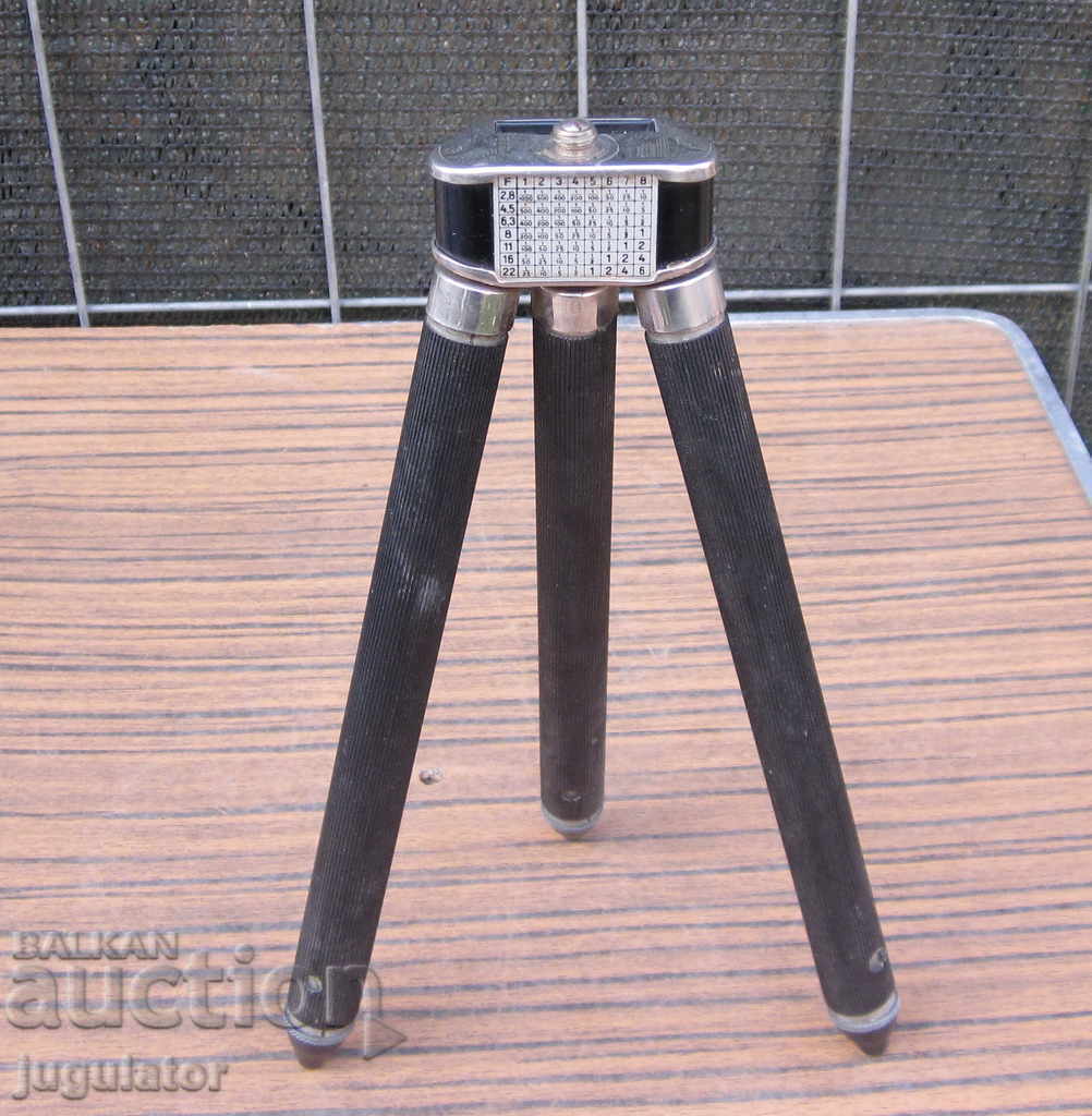 τρίποδο φωτογραφιών με κάμερα φωτόμετρου με τιμή 90.00 BGN | € 46.02