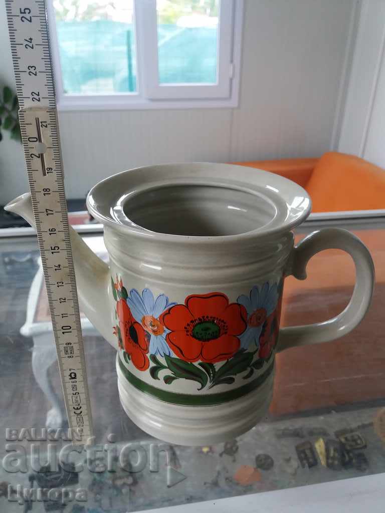 Auction PORCELAIN KETTLE KETTLE Auction PORCELAIN KETTLE KETTLE