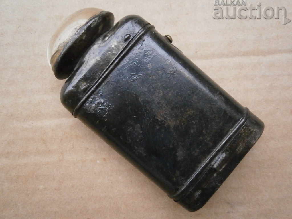 Old DAIMON flashlight with magnifying glass floodlight WERMACHT WW2 with price 65.00 BGN | € 33.23 Old DAIMON flashlight with magnifying glass floodlight WERMACHT WW2 with price 65.00 BGN | € 33.23