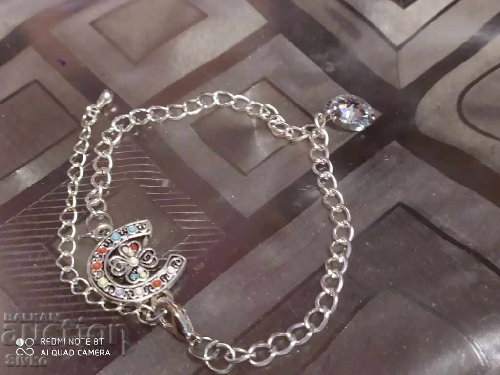 Delivery of Horseshoe bracelet four-leaf clover Delivery of Horseshoe bracelet four-leaf clover