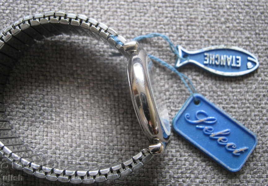 ETANCHE France art design quartz watch with excise stamp with price 20.00 BGN | € 10.23 ETANCHE France art design quartz watch with excise stamp with price 20.00 BGN | € 10.23