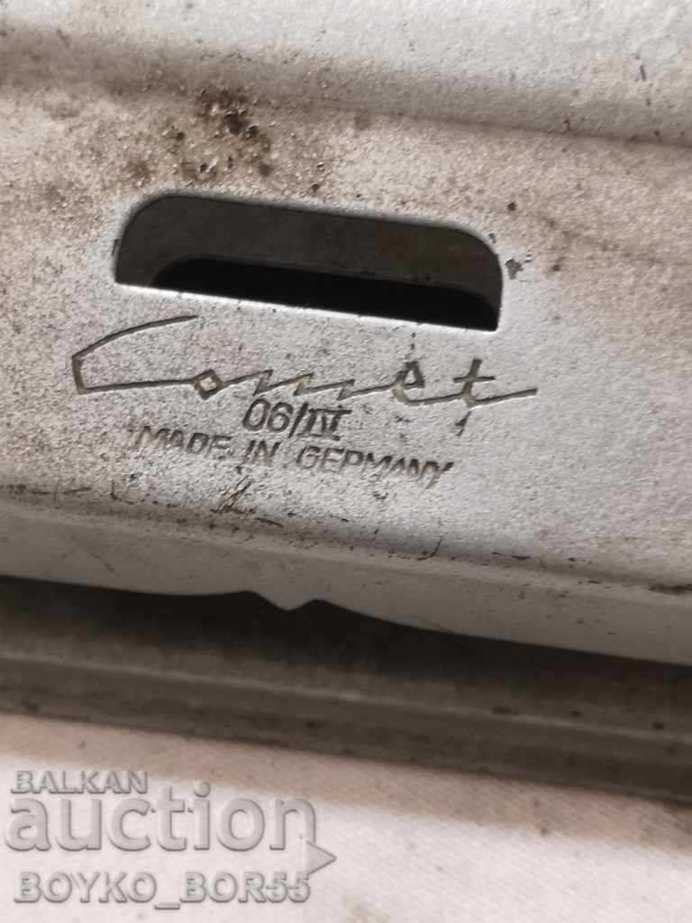 Доставка на Старинен Немски Перфоратор за Хартия Comet Доставка на Старинен Немски Перфоратор за Хартия Comet