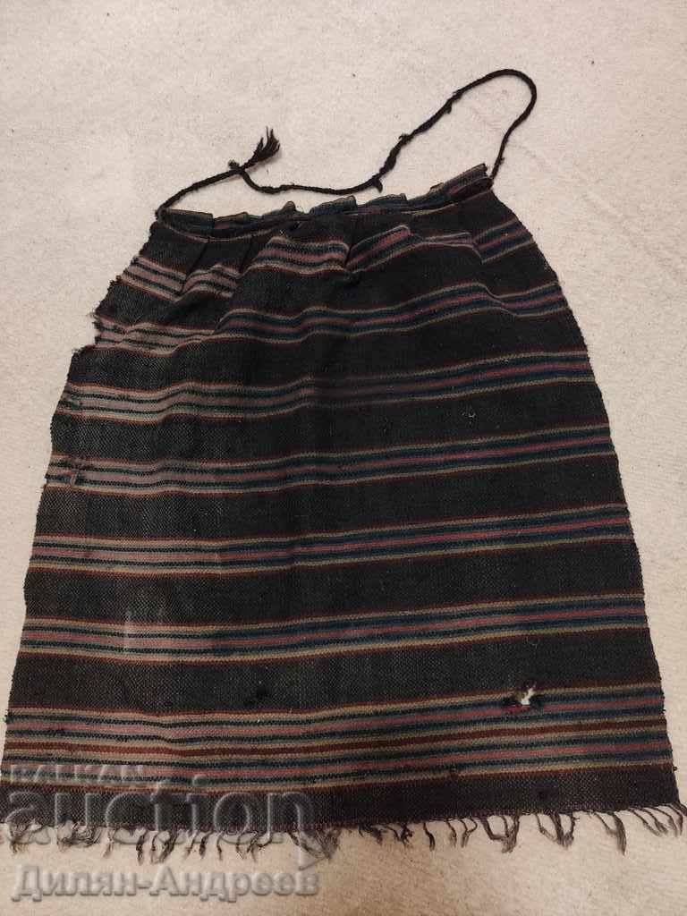 Δημοπρασία Χειροποίητη ποδιά (άνω των 100 ετών) Δημοπρασία Χειροποίητη ποδιά (άνω των 100 ετών)