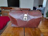 Стара докторска чанта