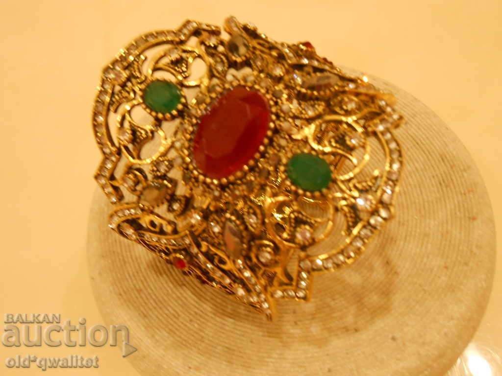 Доставка на ДАМСКА ГРИВНА мащабна, внушителна прекрасна Доставка на ДАМСКА ГРИВНА мащабна, внушителна прекрасна