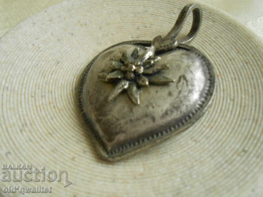 Auction Antique medallion, Tyrol / South Bayern Auction Antique medallion, Tyrol / South Bayern