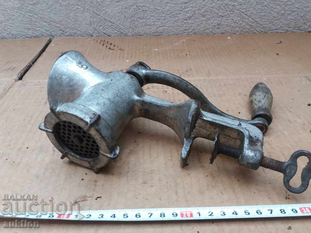 EXCELLENT MEAT GRINDER with price 15.99 BGN | € 8.18 EXCELLENT MEAT GRINDER with price 15.99 BGN | € 8.18
