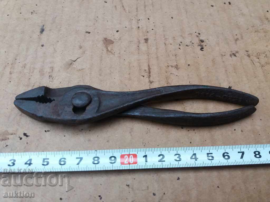 STOMANIZED SOC. PLIERS - EXCELLENT with price 2.49 BGN | € 1.27 STOMANIZED SOC. PLIERS - EXCELLENT with price 2.49 BGN | € 1.27