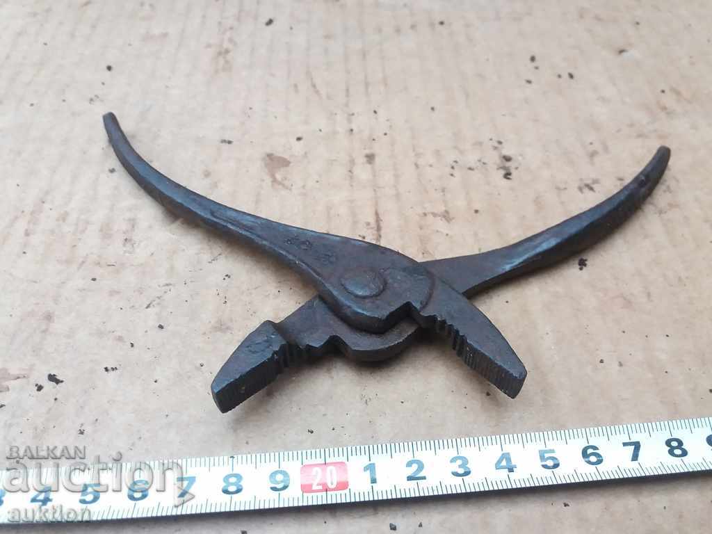STOMANIZED SOC. PLIERS - EXCELLENT - 6 STOMANIZED SOC. PLIERS - EXCELLENT - 6
