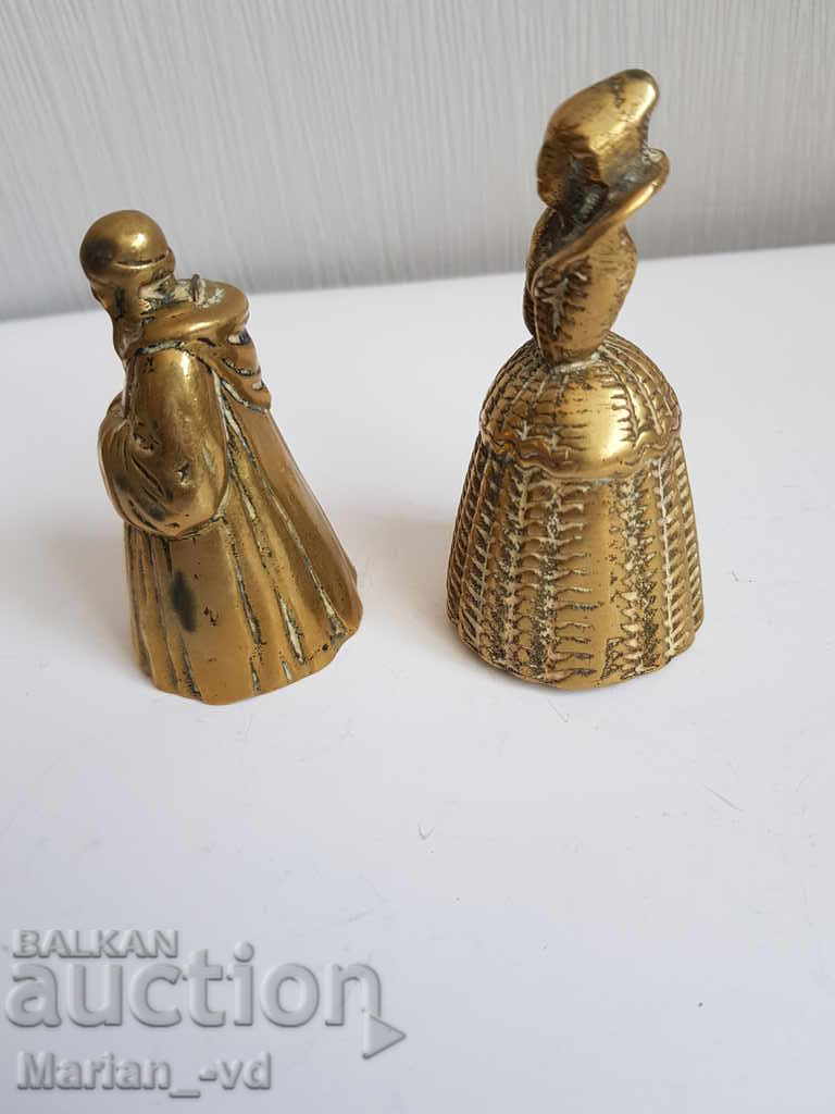 Доставка на Стари бронзови интересни звънци за прислуга 2 броя Доставка на Стари бронзови интересни звънци за прислуга 2 броя