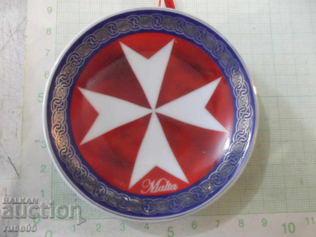 Farfurie din portelan din Malta pentru perete cu preț 10.00 BGN | € 5.11 Farfurie din portelan din Malta pentru perete cu preț 10.00 BGN | € 5.11