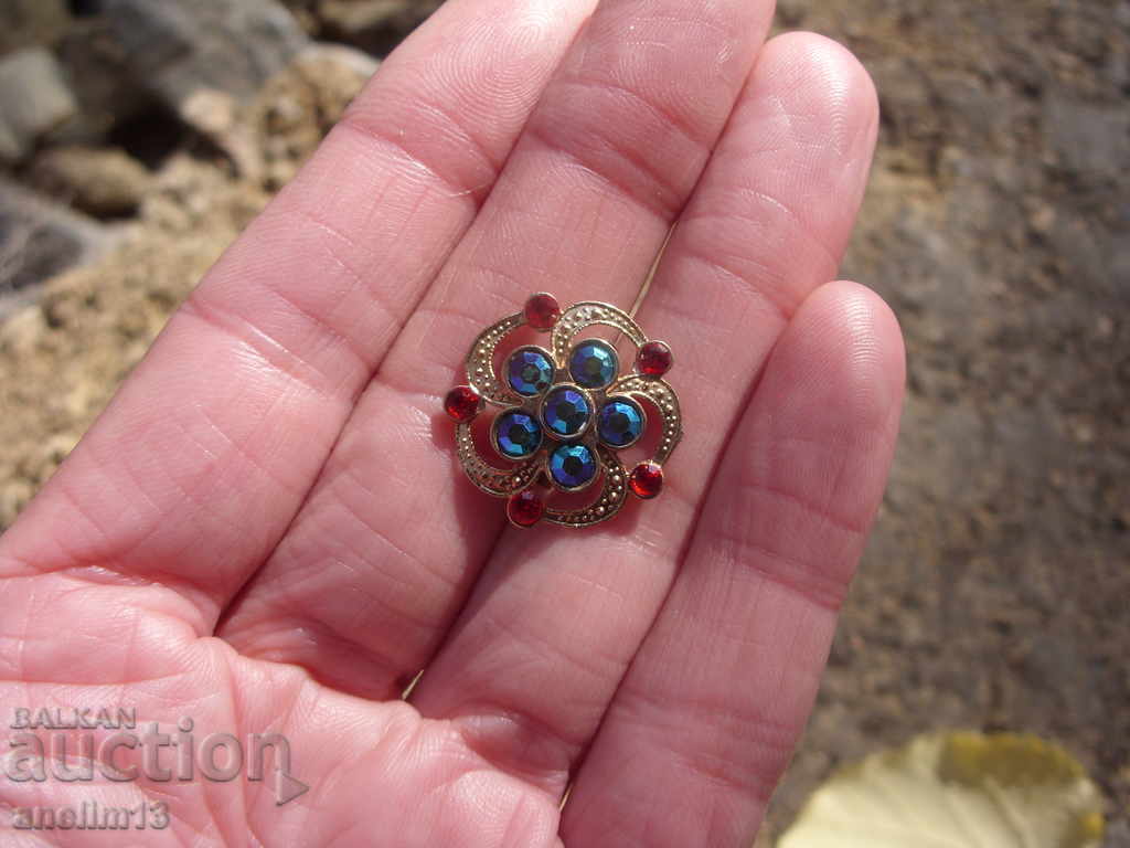 STARA επίχρυσο καρφίτσα με τιμή 15.00 BGN | € 7.67 STARA επίχρυσο καρφίτσα με τιμή 15.00 BGN | € 7.67