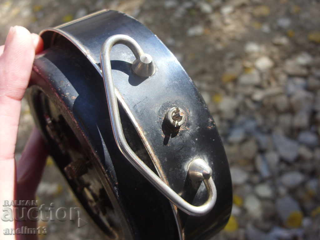 Delivery of COLLECTOR'S LARGE ALARM CLOCK JAZ REPETITION Delivery of COLLECTOR'S LARGE ALARM CLOCK JAZ REPETITION