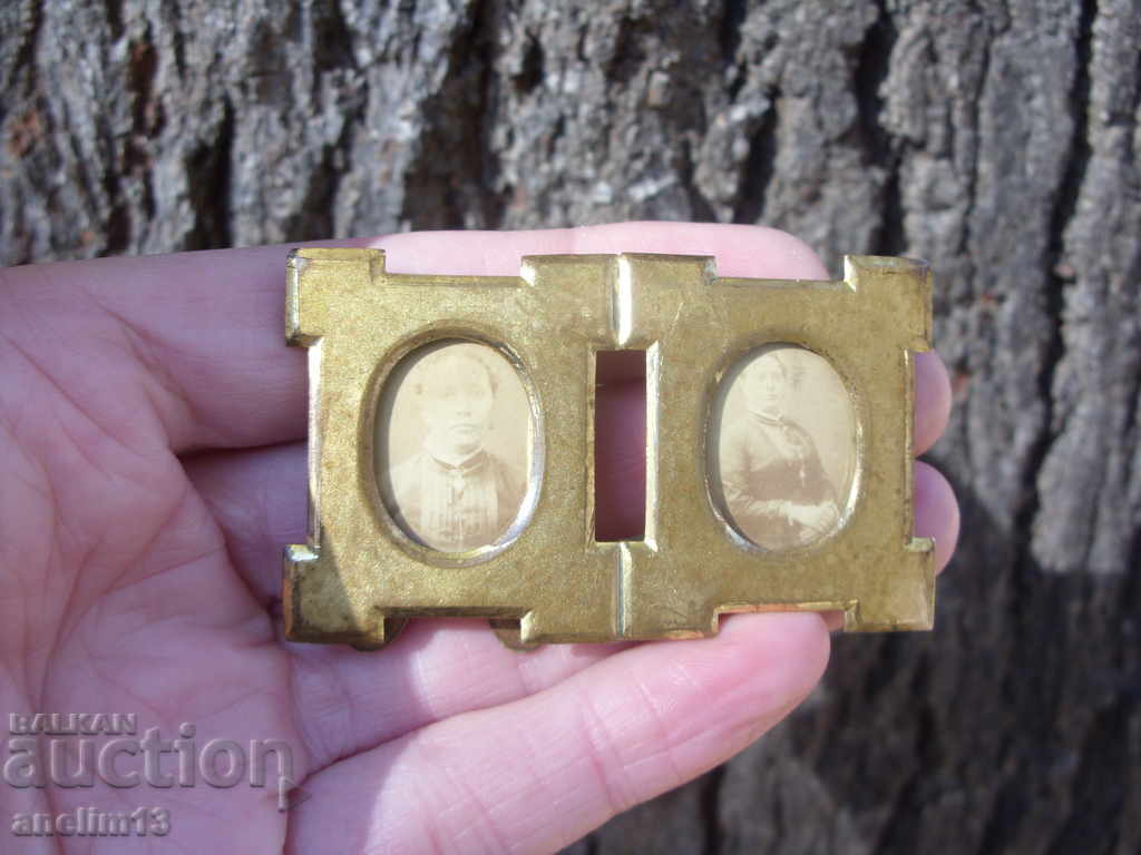 Auction OLD GOLDED PHOTO FRAME Auction OLD GOLDED PHOTO FRAME