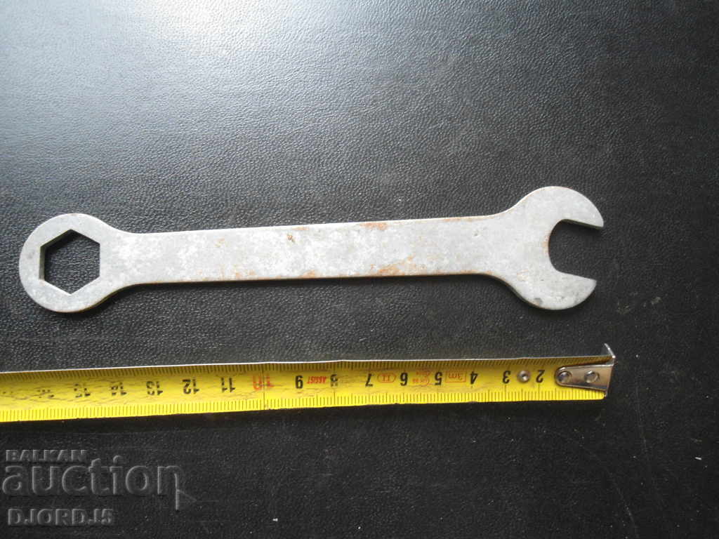 Old key with price 2.00 BGN | € 1.02 Old key with price 2.00 BGN | € 1.02