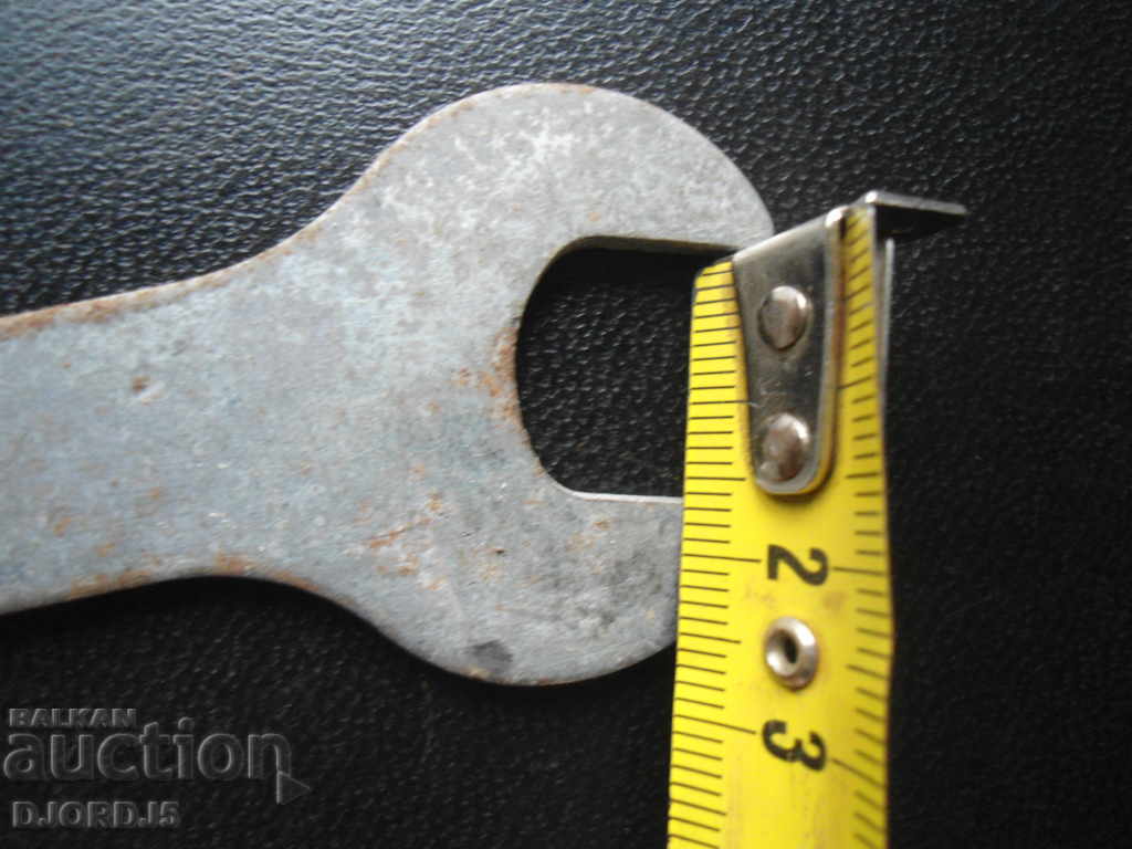 Auction Old key Auction Old key