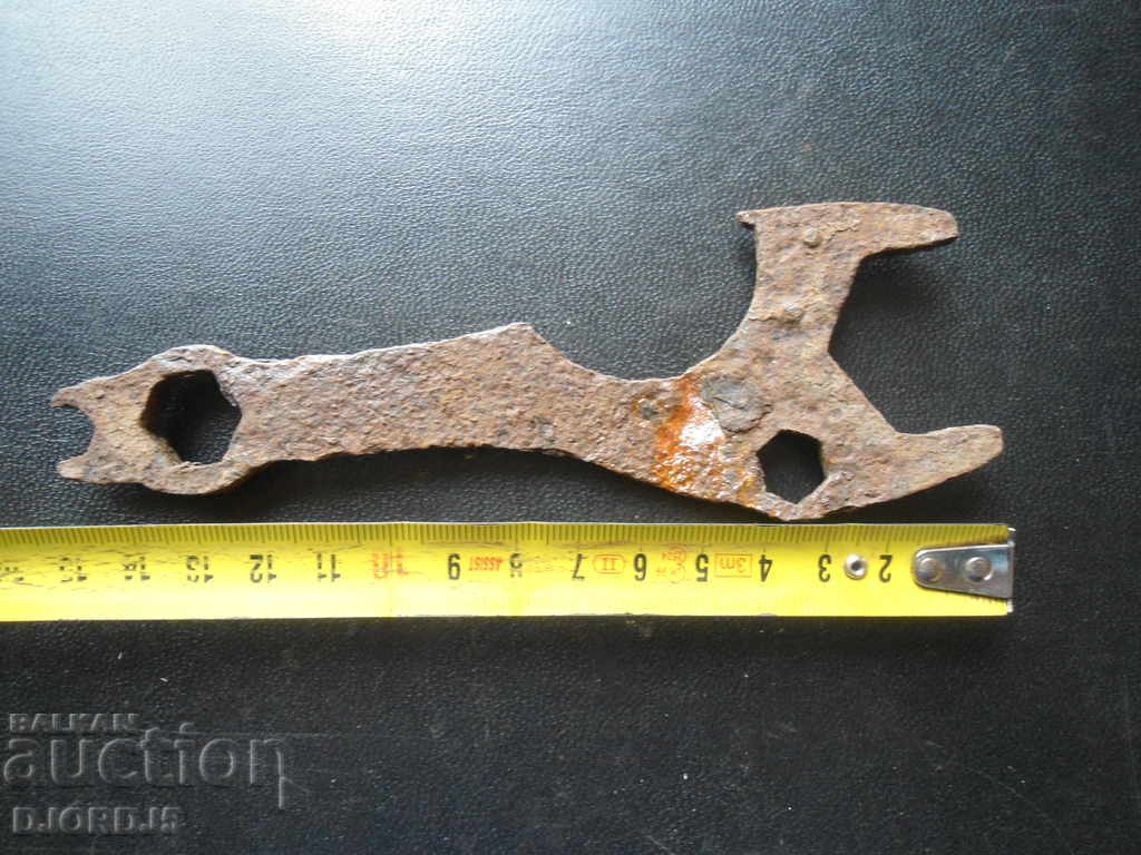 Auction Old key Auction Old key