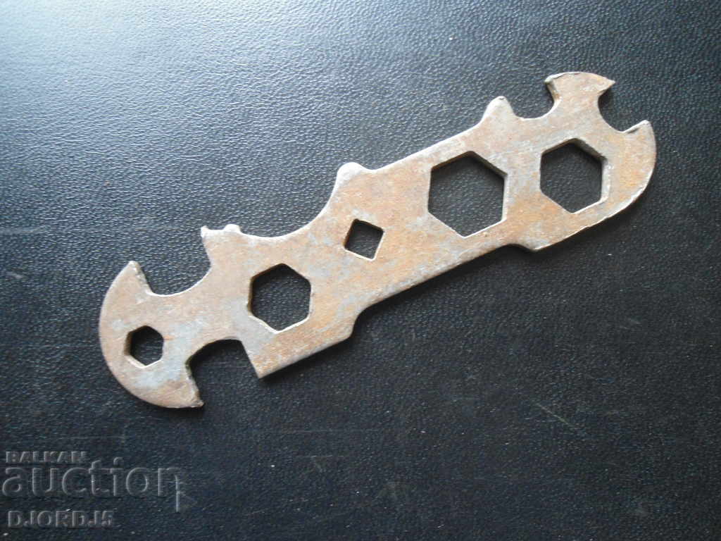 παλιό κλειδί με τιμή 3.00 BGN | € 1.53 παλιό κλειδί με τιμή 3.00 BGN | € 1.53