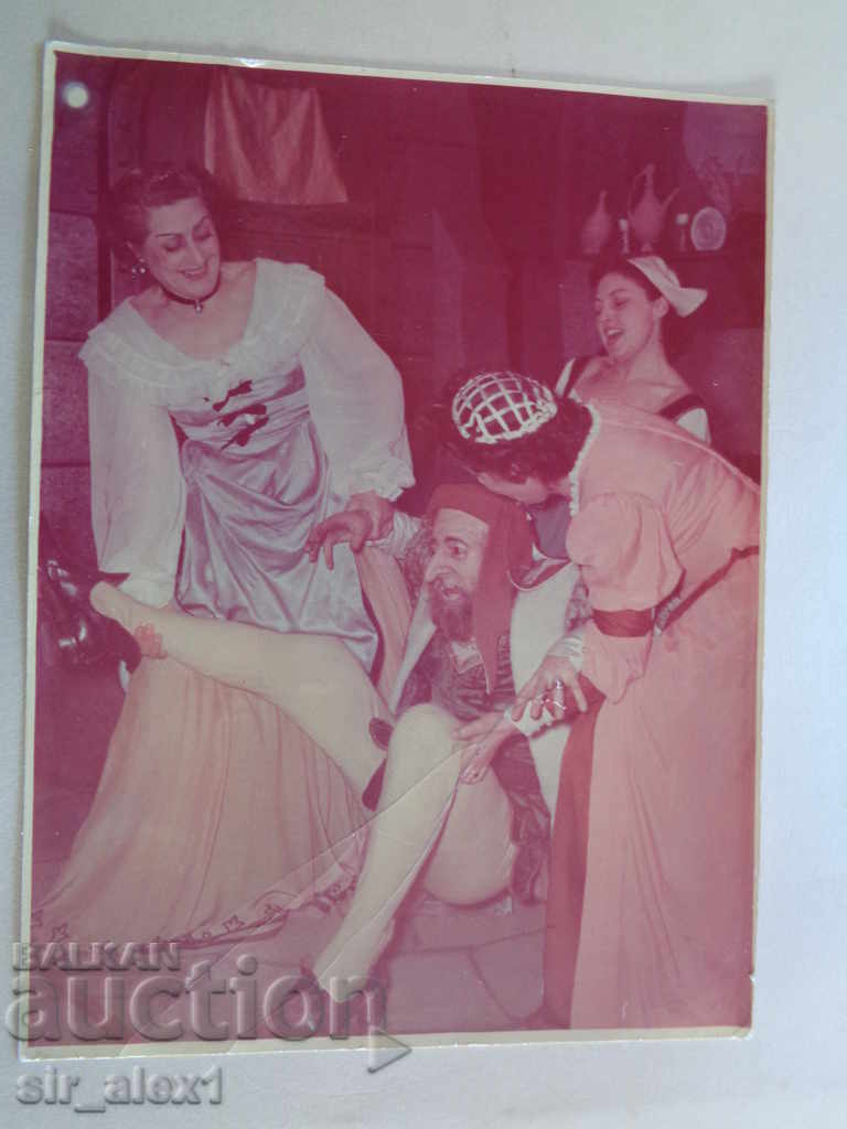 Foto Teatrul Dramatic 1957-58 - 23-17 cm de la 0,01 BGN