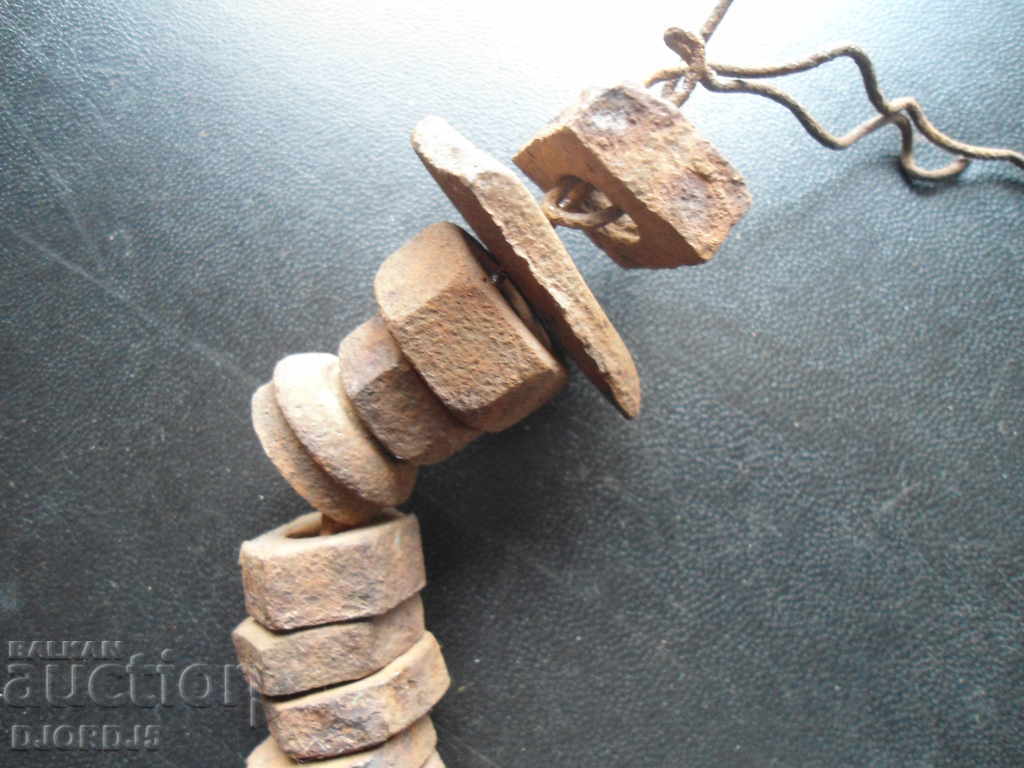 Old nuts with price 4.00 BGN | € 2.05 Old nuts with price 4.00 BGN | € 2.05