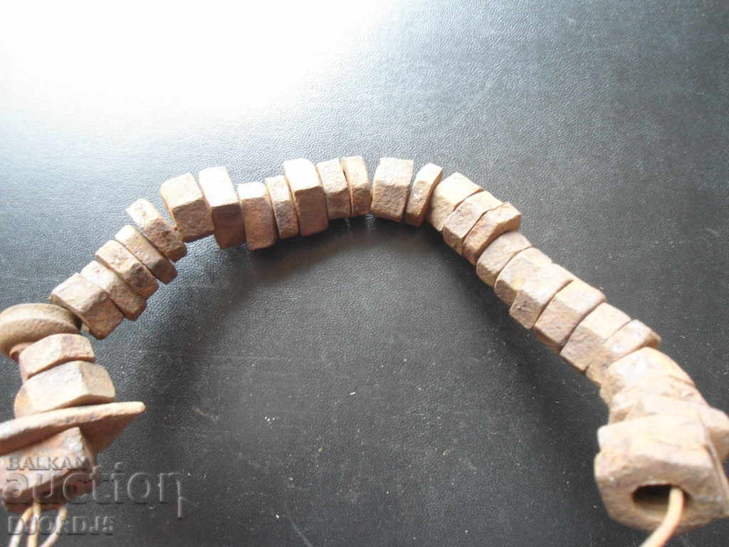 Old nuts - 5 Old nuts - 5