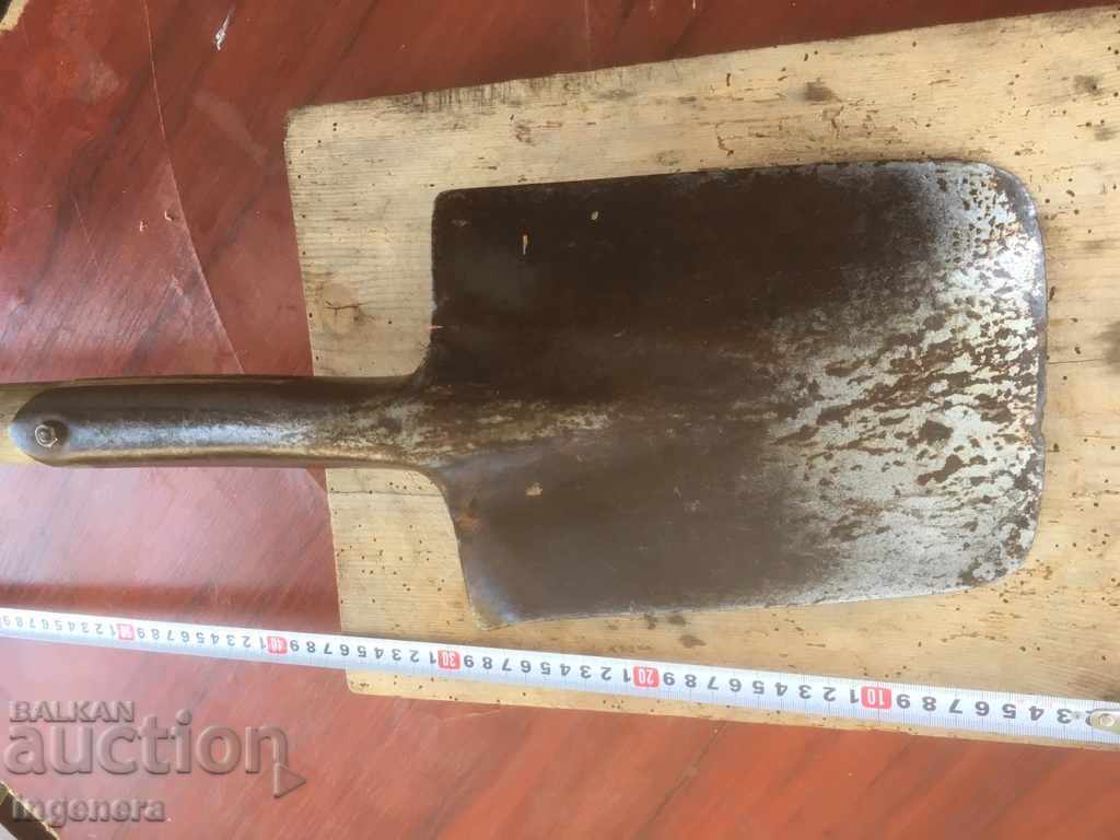 Delivery of SHOVEL TOOL GERMAN "PIKAS" MANUFACTURED 60'S Delivery of SHOVEL TOOL GERMAN "PIKAS" MANUFACTURED 60'S