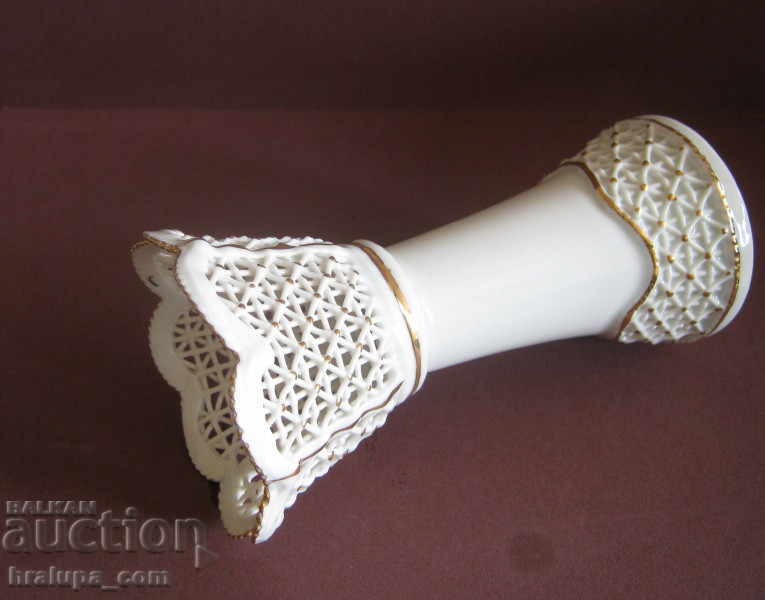 Porcelain vase Romamerica Romania handmade with price 30.00 BGN | € 15.34 Porcelain vase Romamerica Romania handmade with price 30.00 BGN | € 15.34