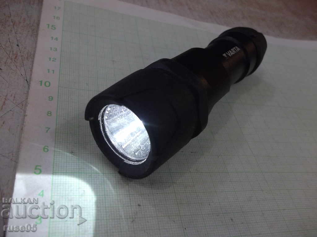 Delivery of Lantern "VARTA - Indestructible F10 CREE LED with 3 AAA batteries" Delivery of Lantern "VARTA - Indestructible F10 CREE LED with 3 AAA batteries"