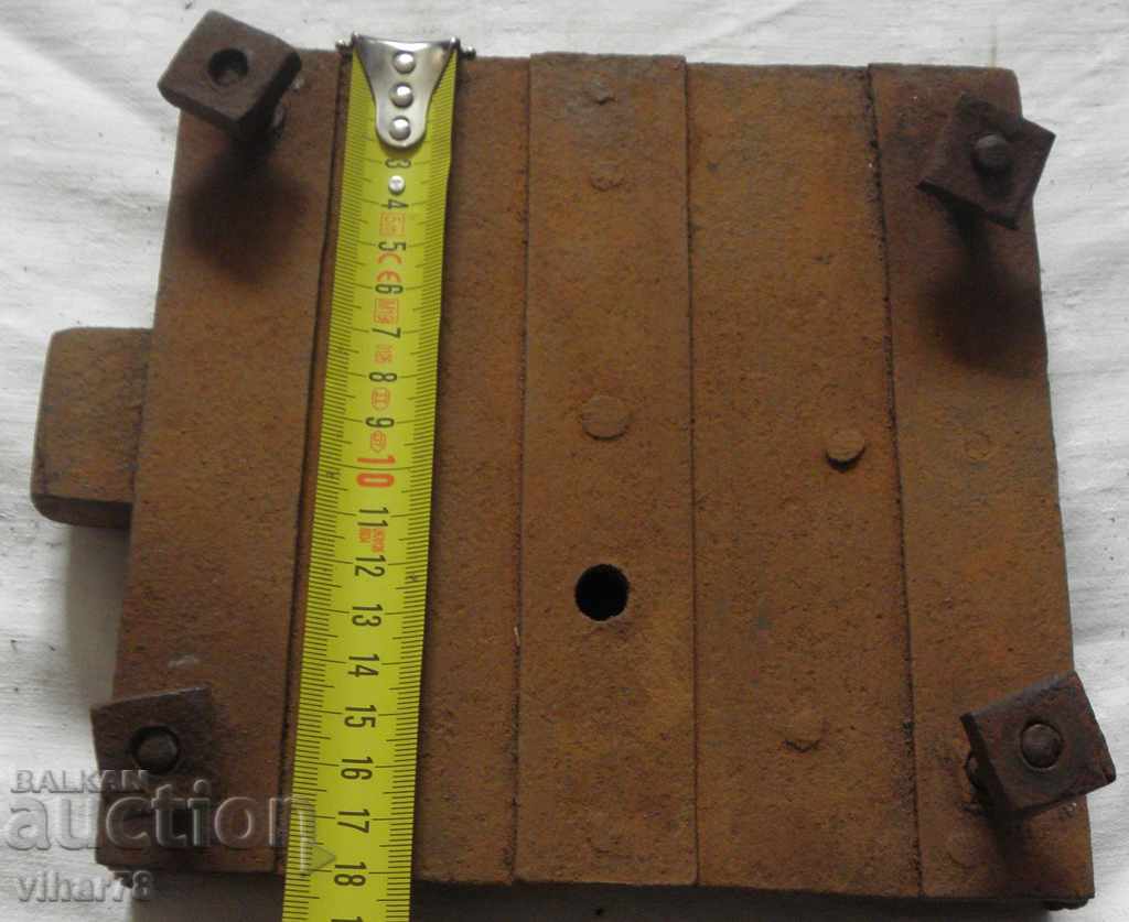 OLD BIG LOCK with price 135.99 BGN | € 69.53 OLD BIG LOCK with price 135.99 BGN | € 69.53