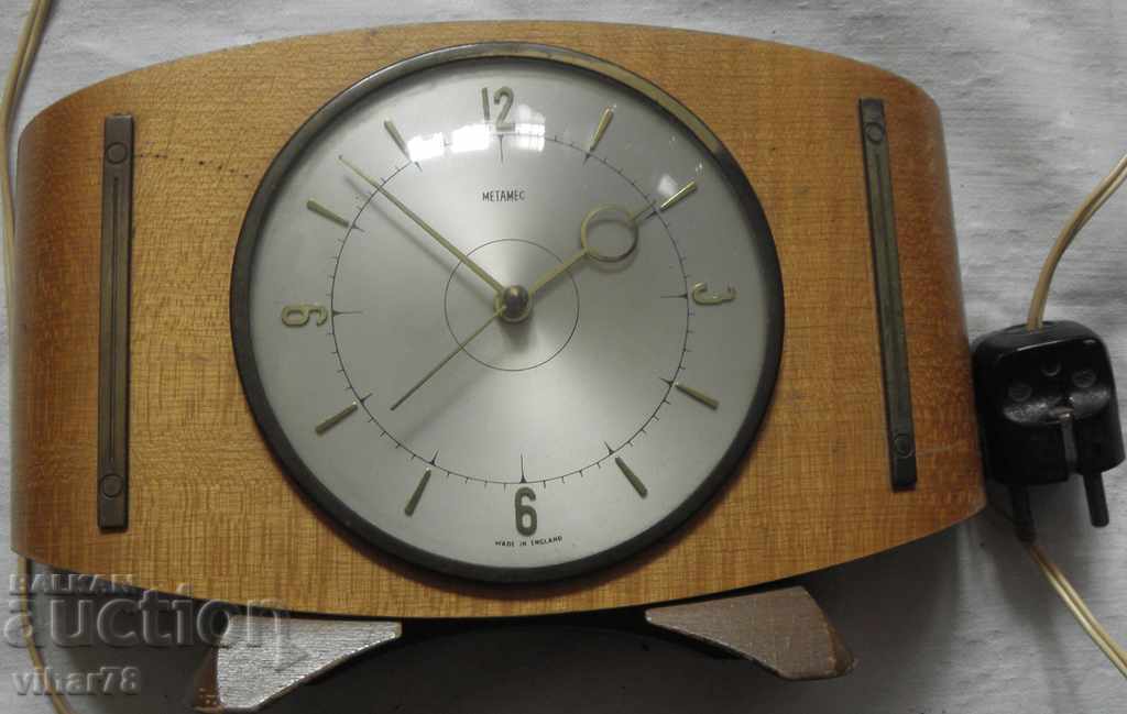Delivery of Electric Table Clock