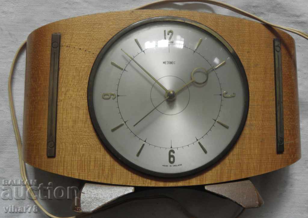 Electric Table Clock