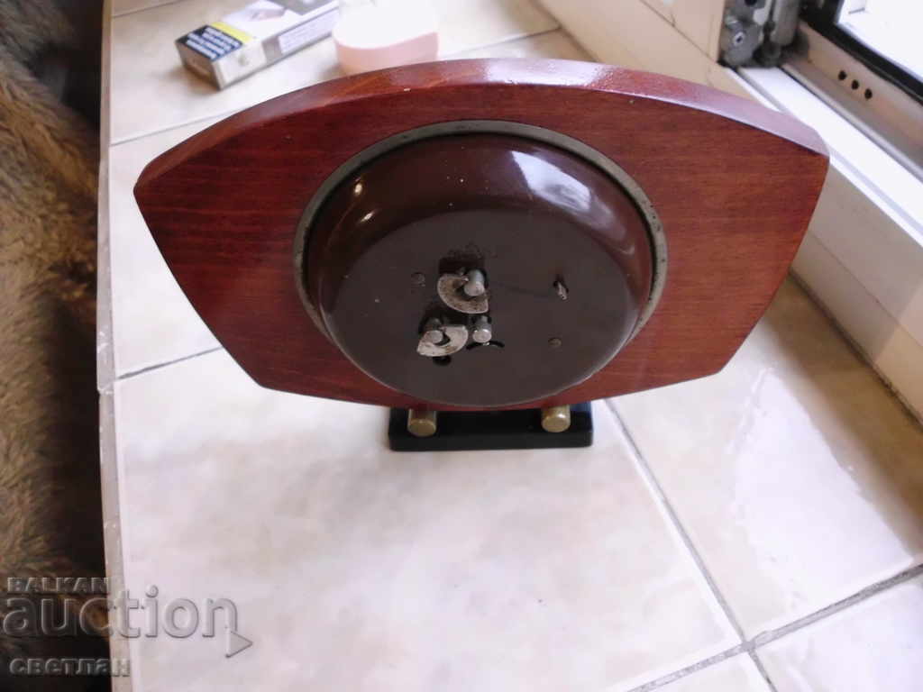 beautiful desk clock with price 42.00 BGN | € 21.47 beautiful desk clock with price 42.00 BGN | € 21.47