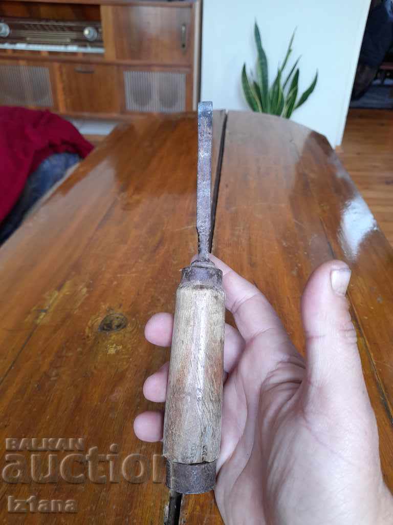 Auction Old carving chisel Auction Old carving chisel