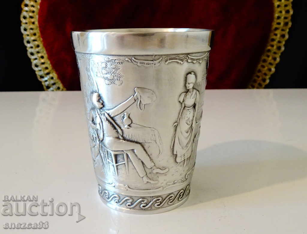 Pewter wine cup, embossed picture Pewter wine cup, embossed picture